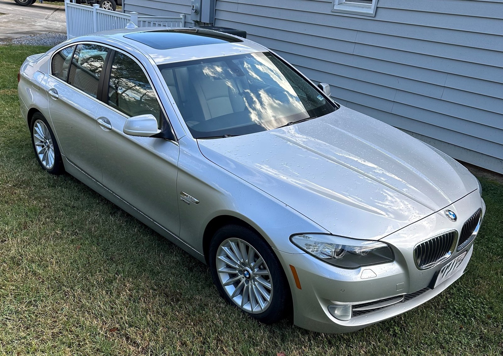 Image for 2011 BMW 5 series Passenger Car