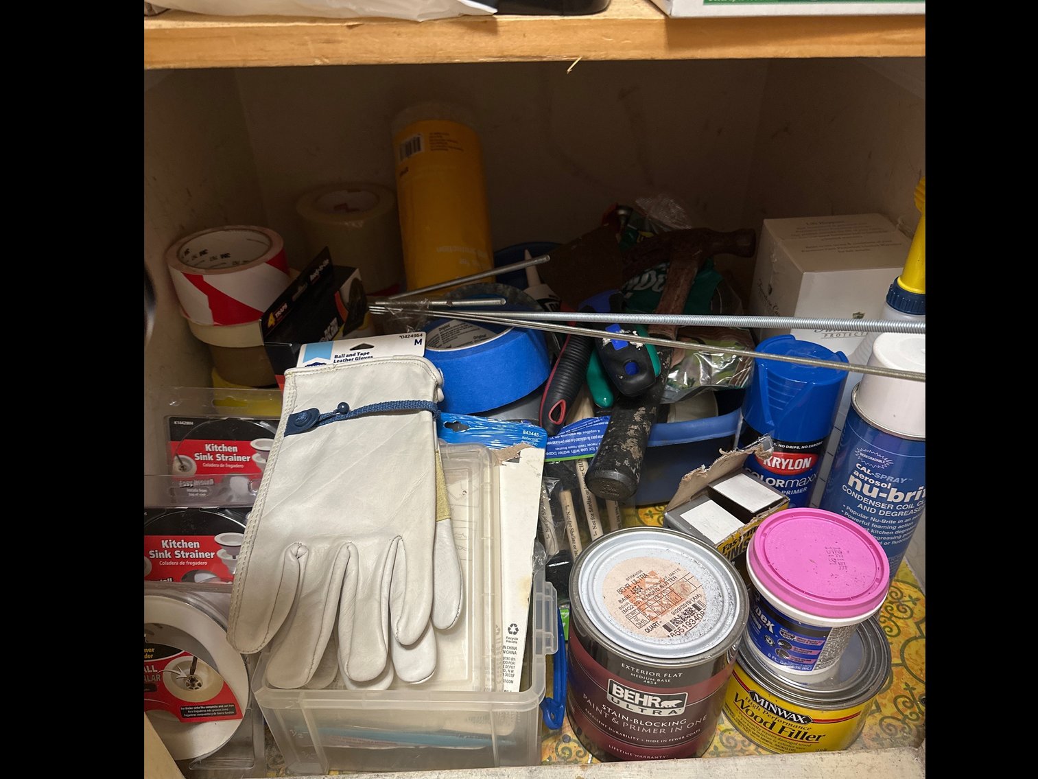 Image for Contents of cabinet