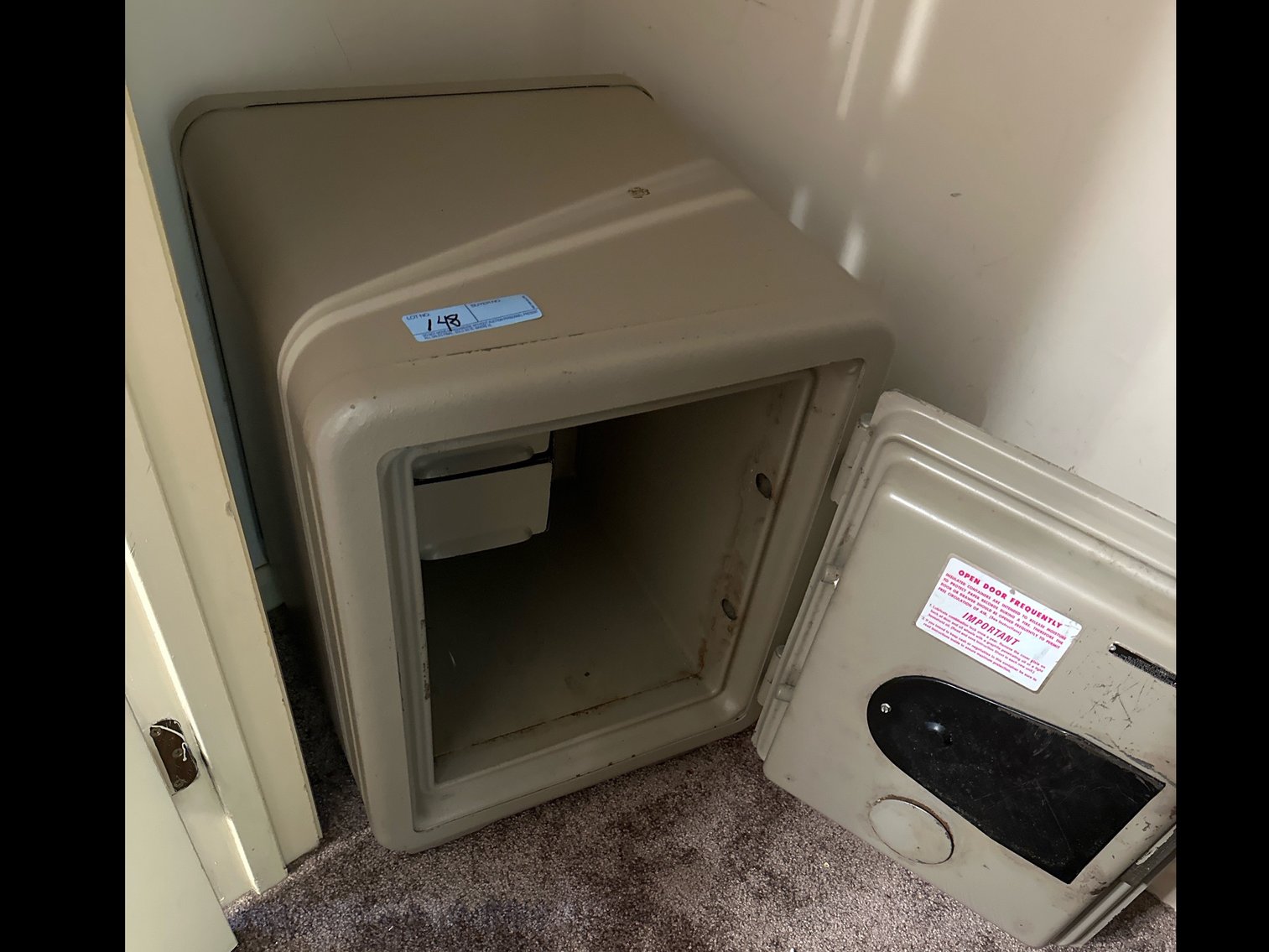 Image for Sentry Floor safe