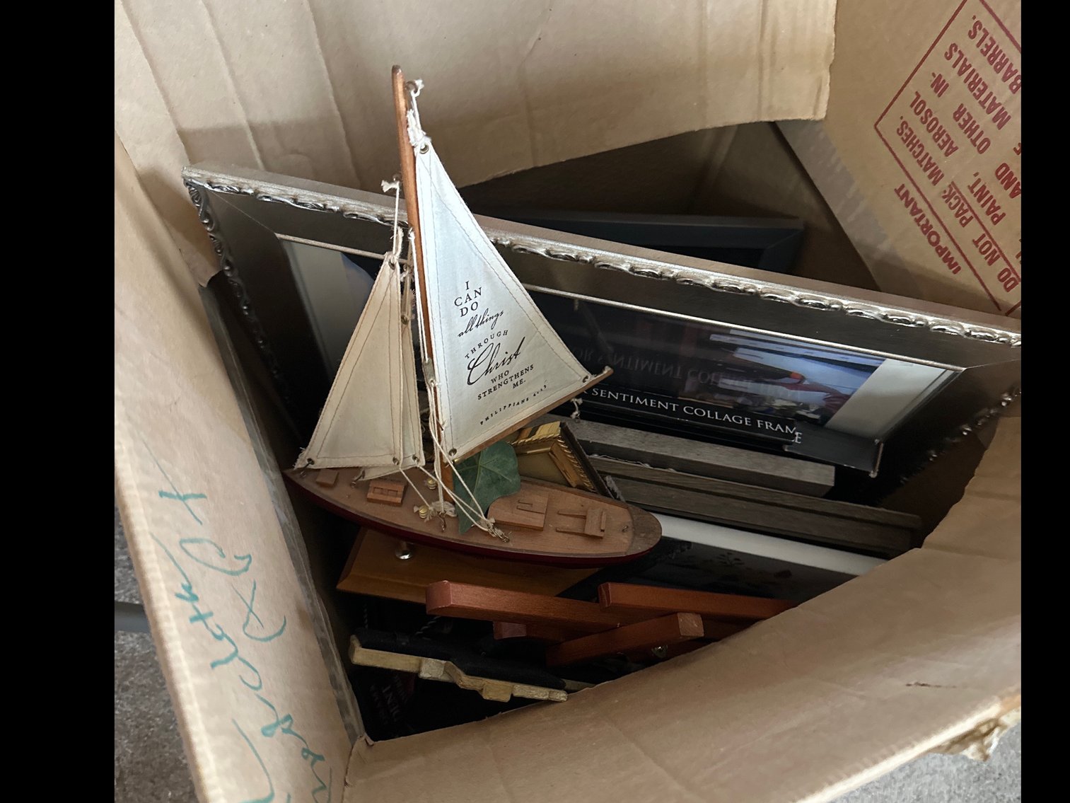 Image for Box of pictures and wall hangings