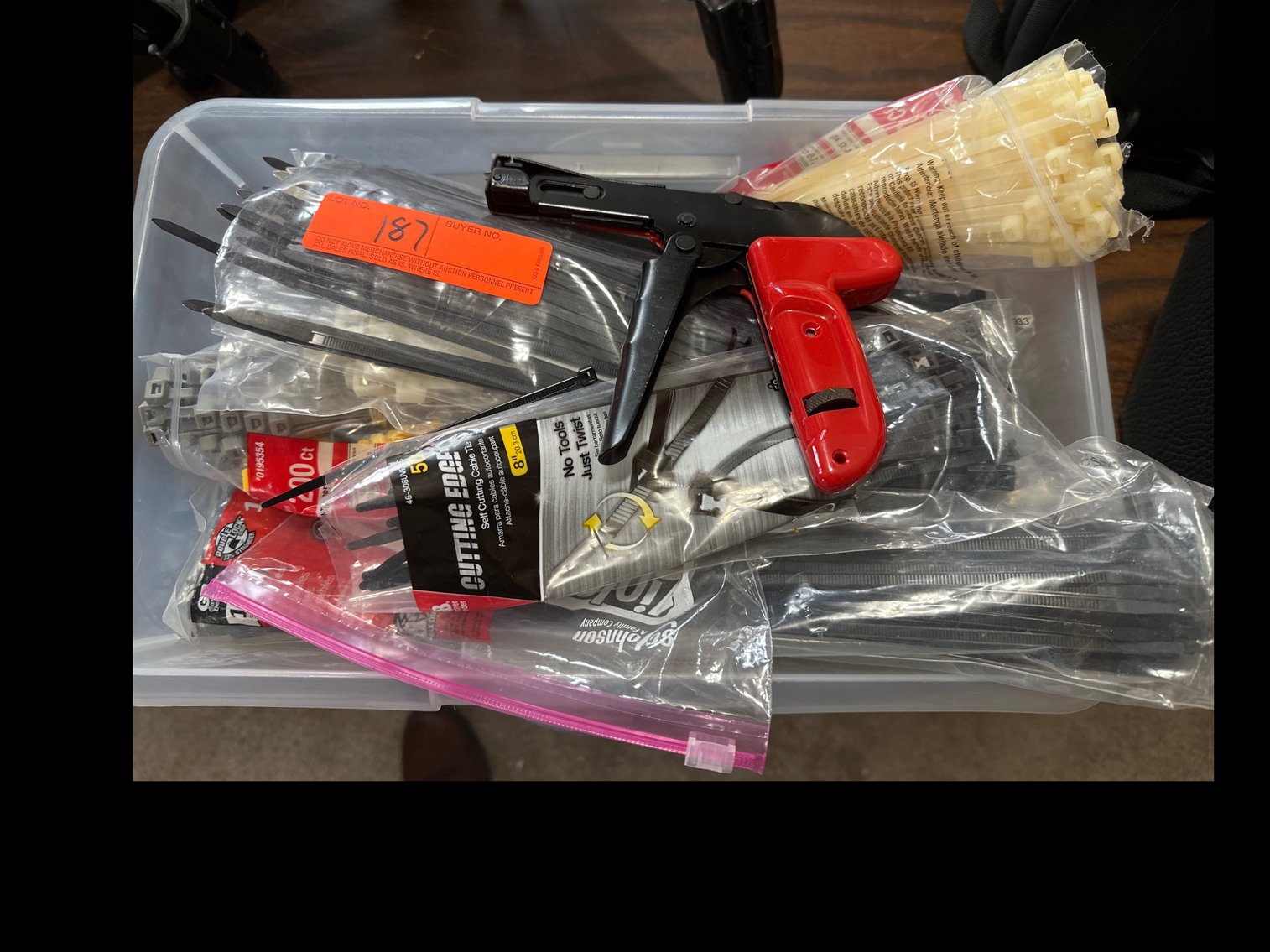 Image for Tub with zip ties