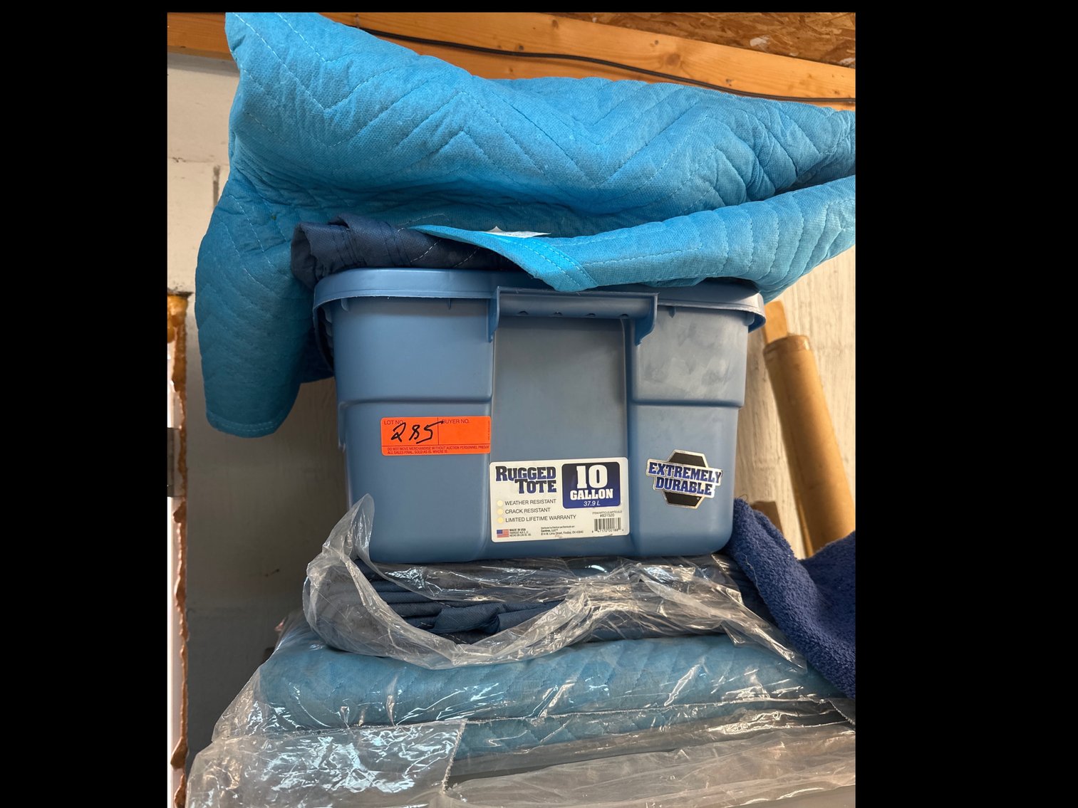 Image for 4 Moving blankets