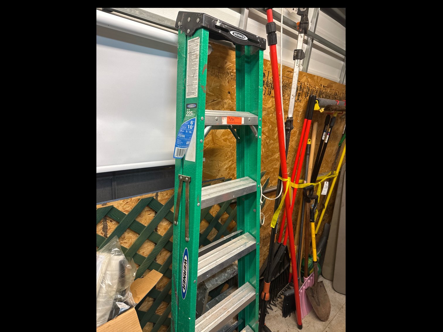 Image for Step ladder 6 foot 225 pound rating