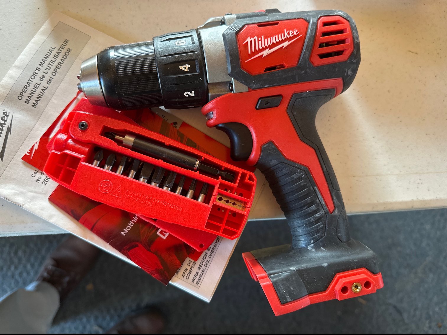 Image for Milwaukee m12 and m18 drivers no battery charger