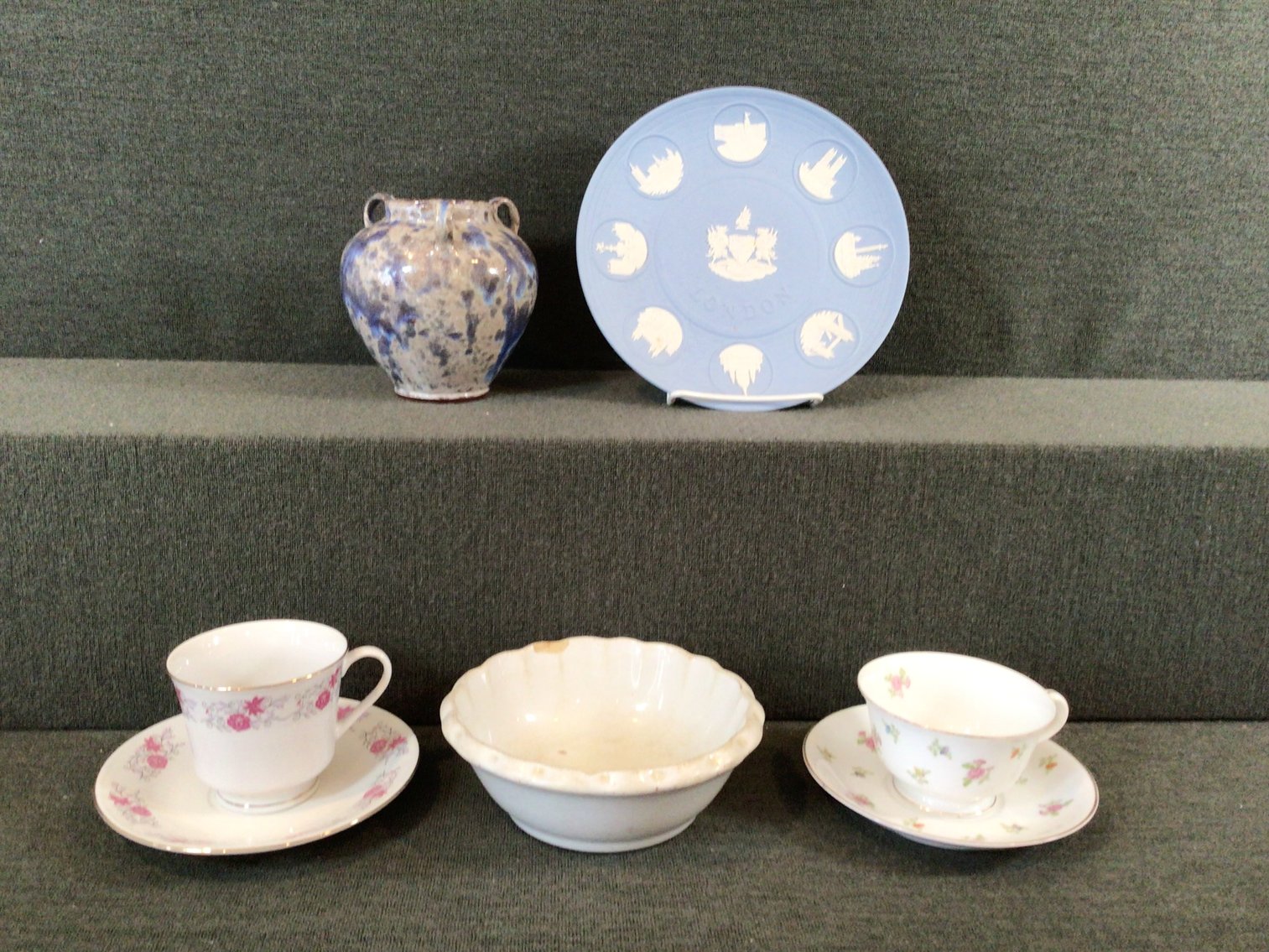 Image for Porcelain & Pottery Mixed Lot