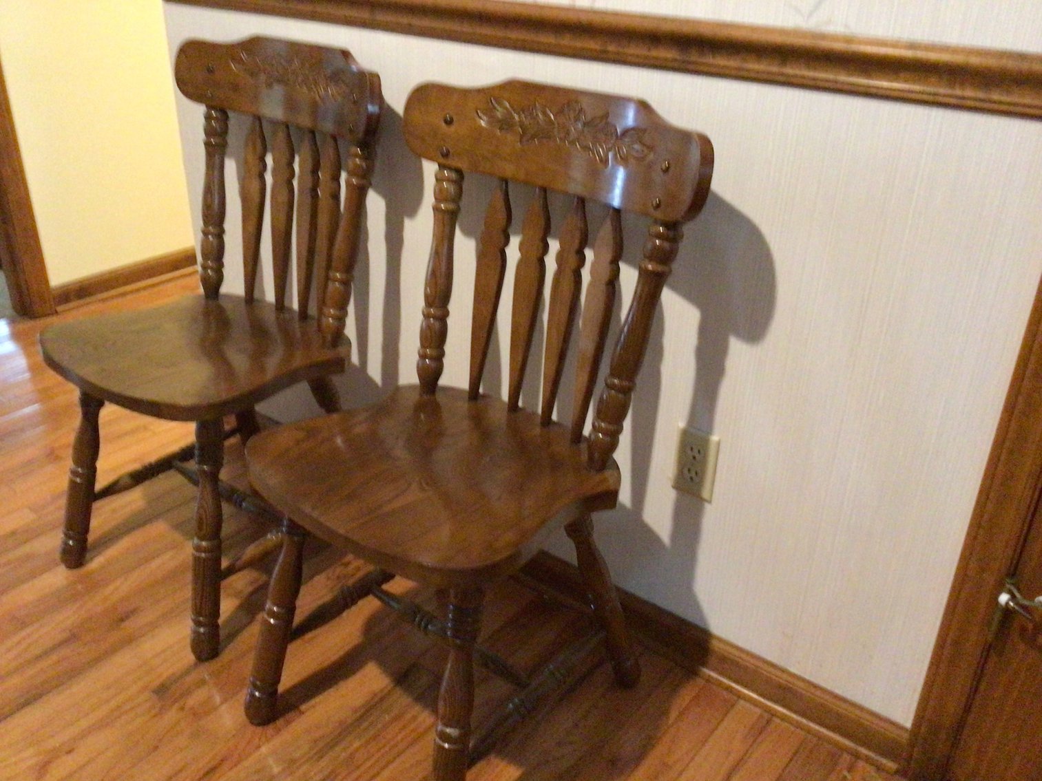 Image for Dinette Table and Six Chairs