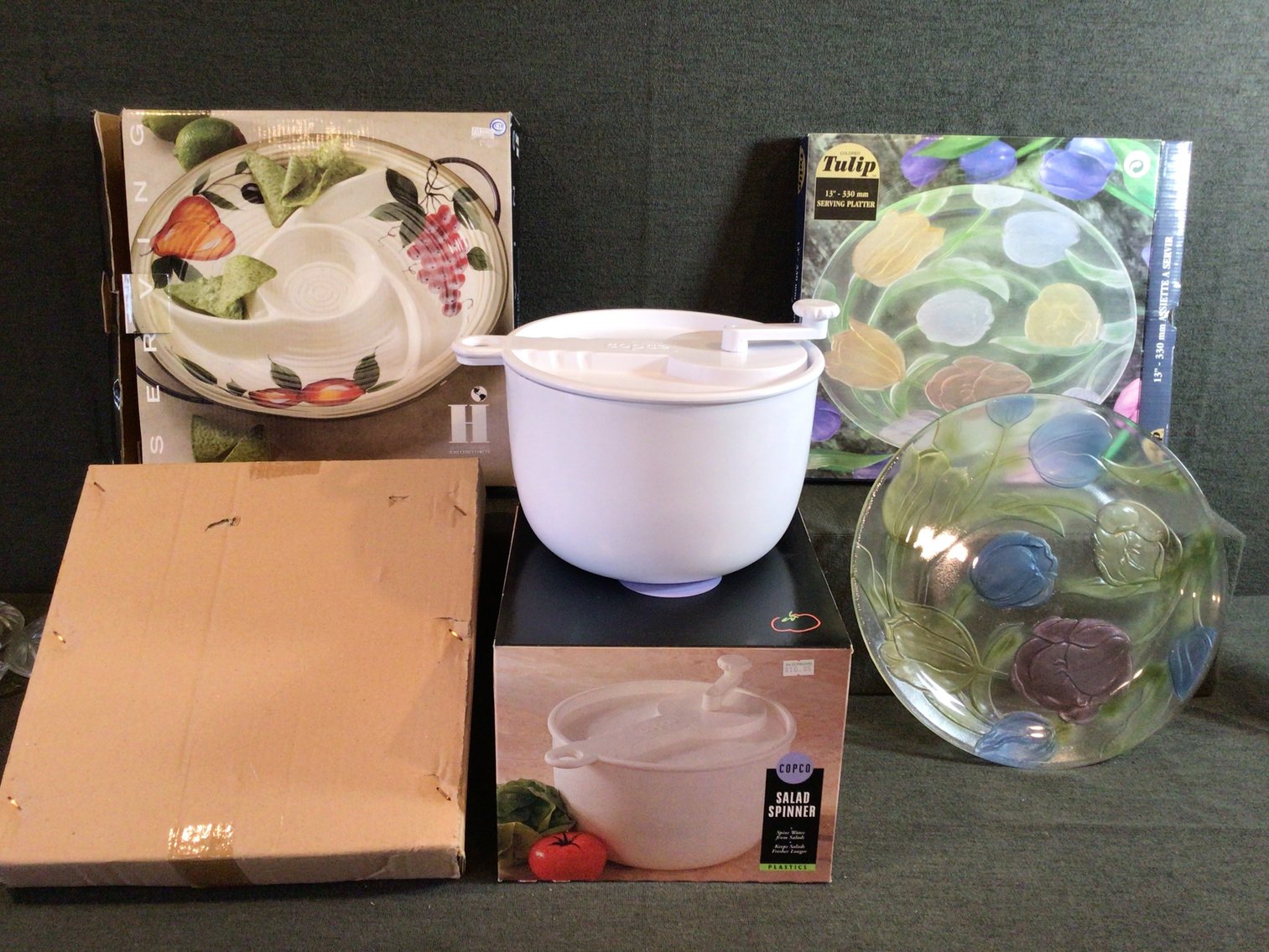 Image for NIB - 2 Serving Platters and Salad Spinner
