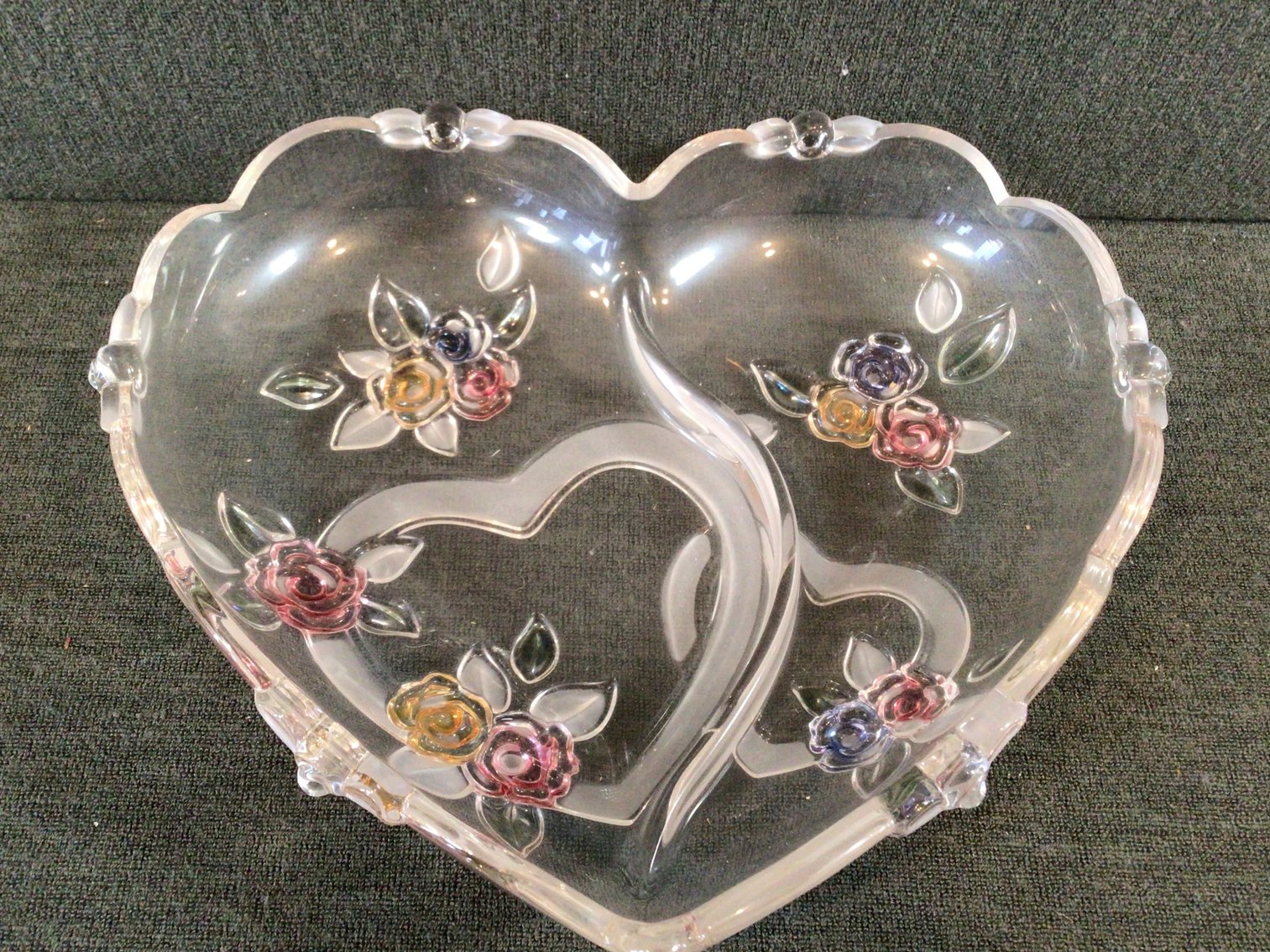 Image for 2 Footed Cake Plates and 2 Glass Serving Bowls