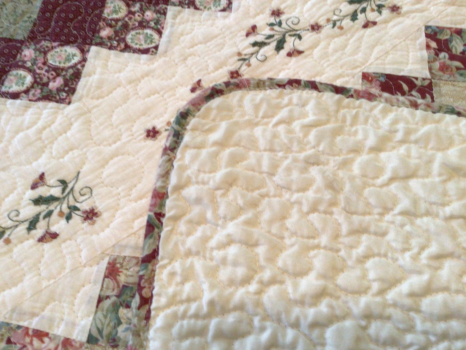 Image for King Size Bedspread & Quilt