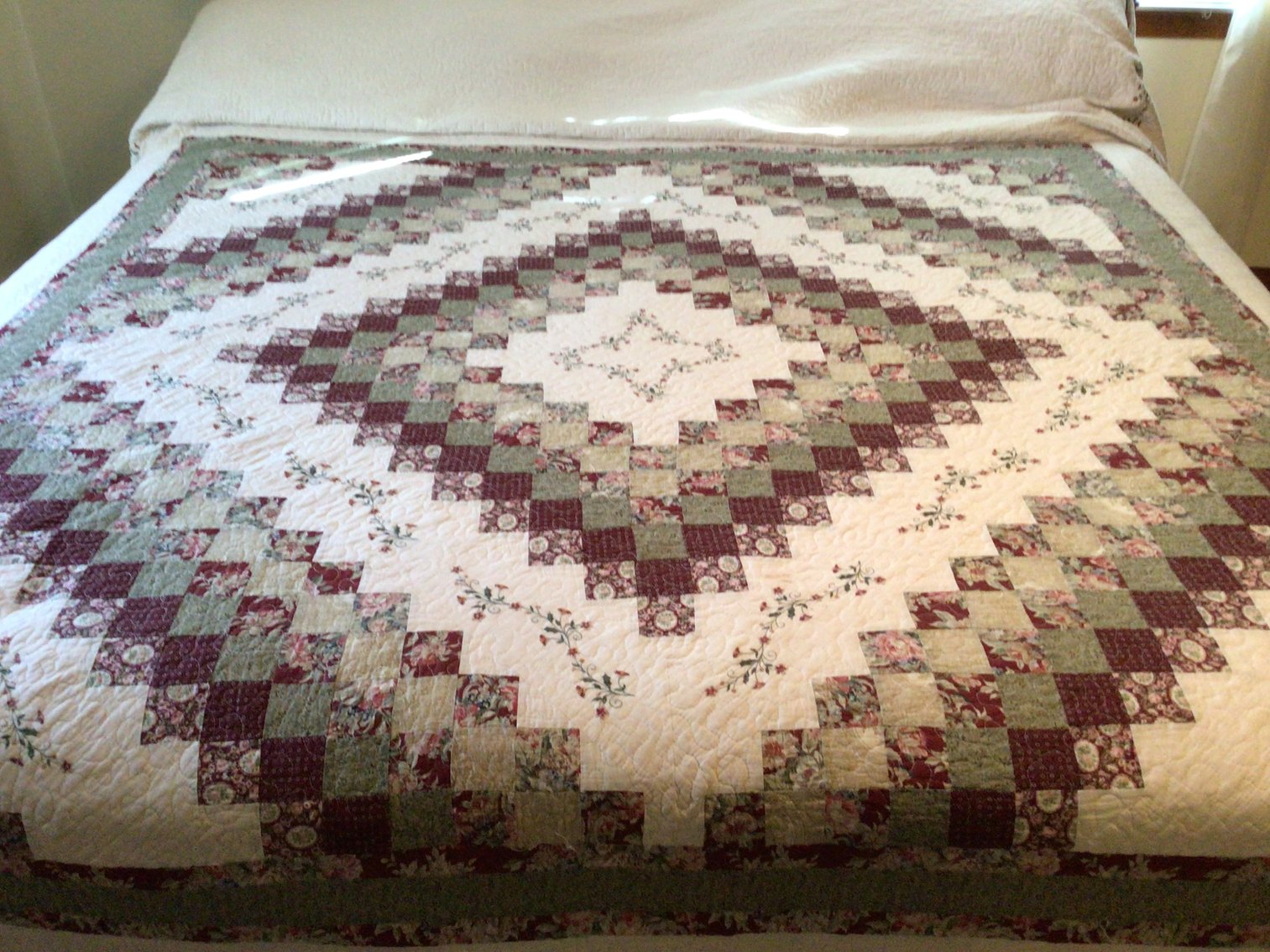 Image for King Size Bedspread & Quilt