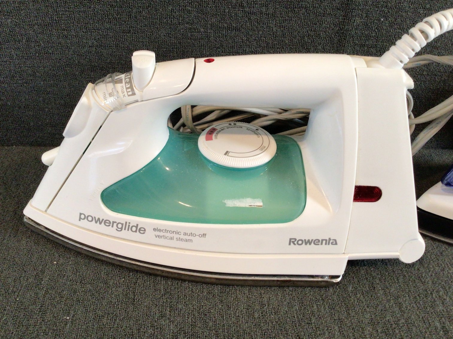 Image for 2 Electric Irons