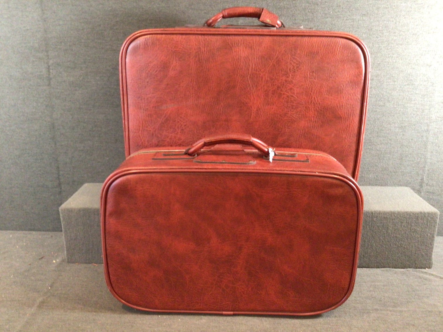 Image for 2-Pieces Vintage Luggage