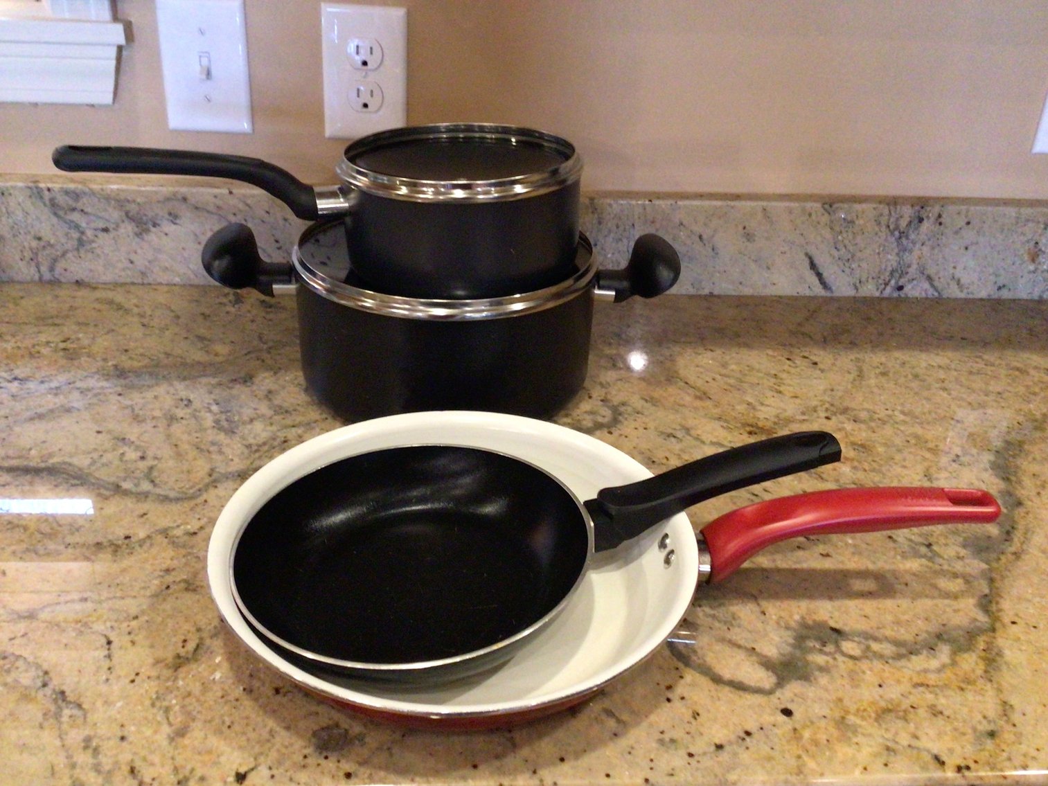 Image for Six Pieces Assorted Cookware