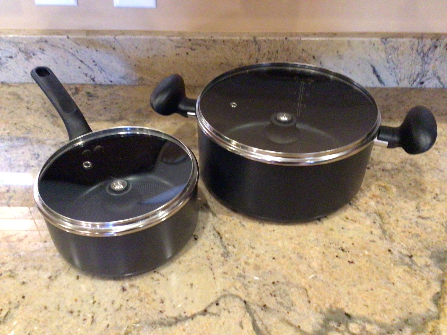 Image for Six Pieces Assorted Cookware