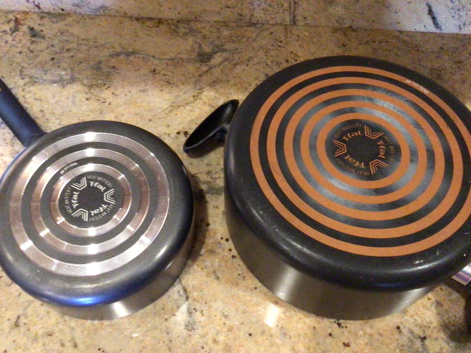 Image for Six Pieces Assorted Cookware