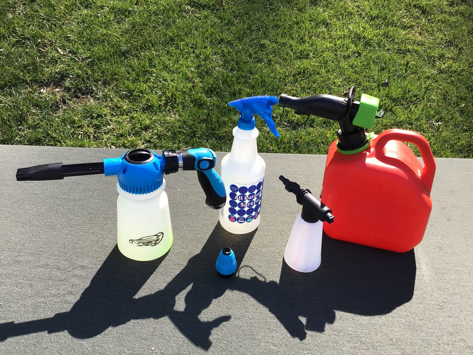 Image for Sprayer / Container Lot