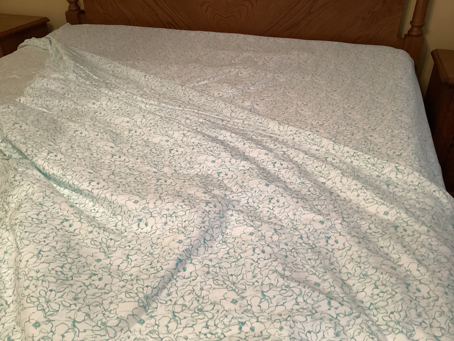 Image for Bedspread and bedding for a King Bed