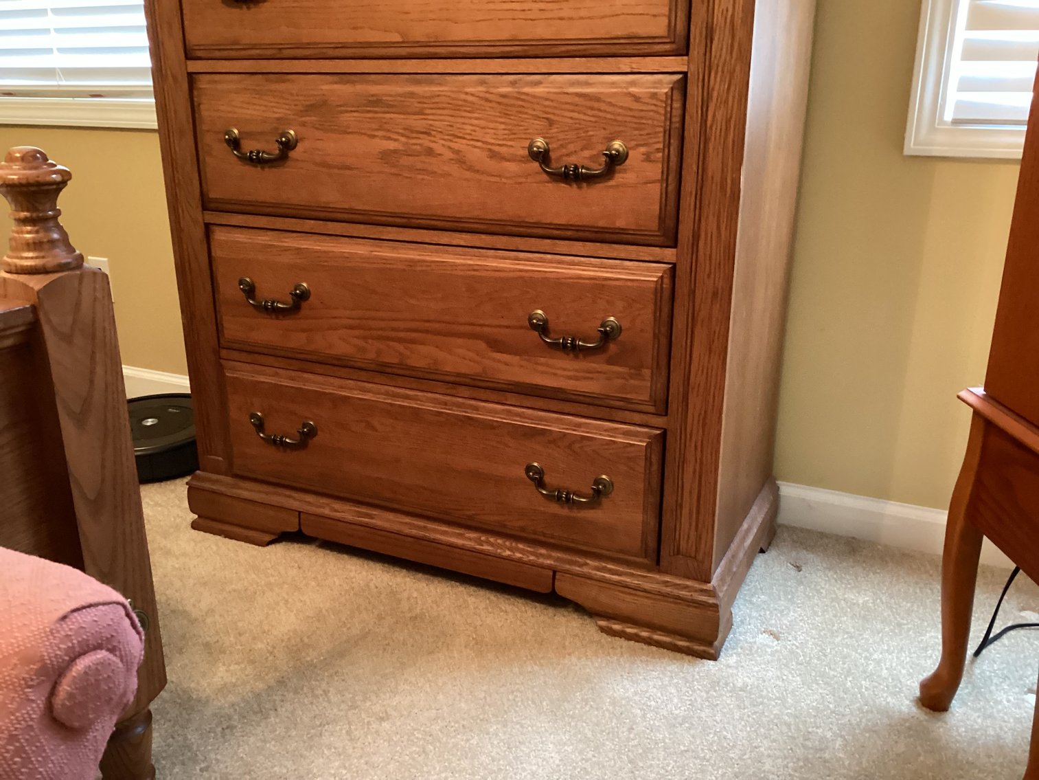 Image for Broyhill Oak Chest of Drawers