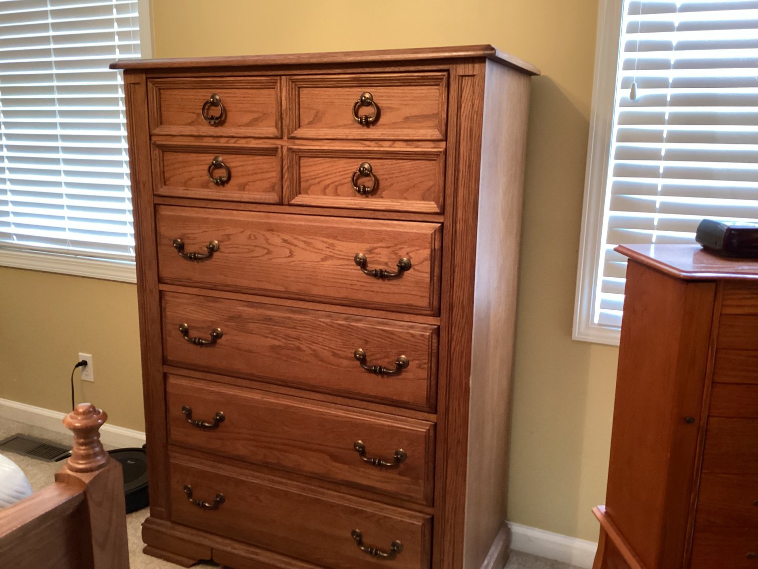 Image for Broyhill Oak Chest of Drawers