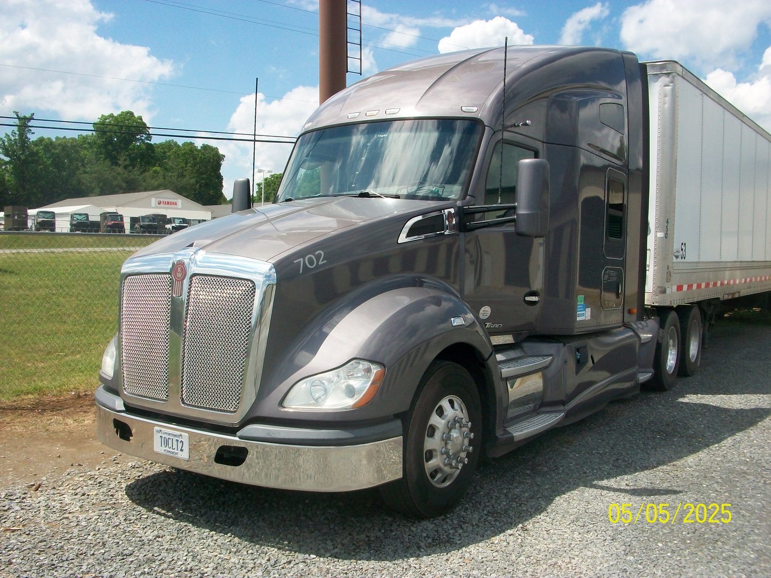 Image for Lot 1-  2015 Kenworth T680 Sleeper Truck