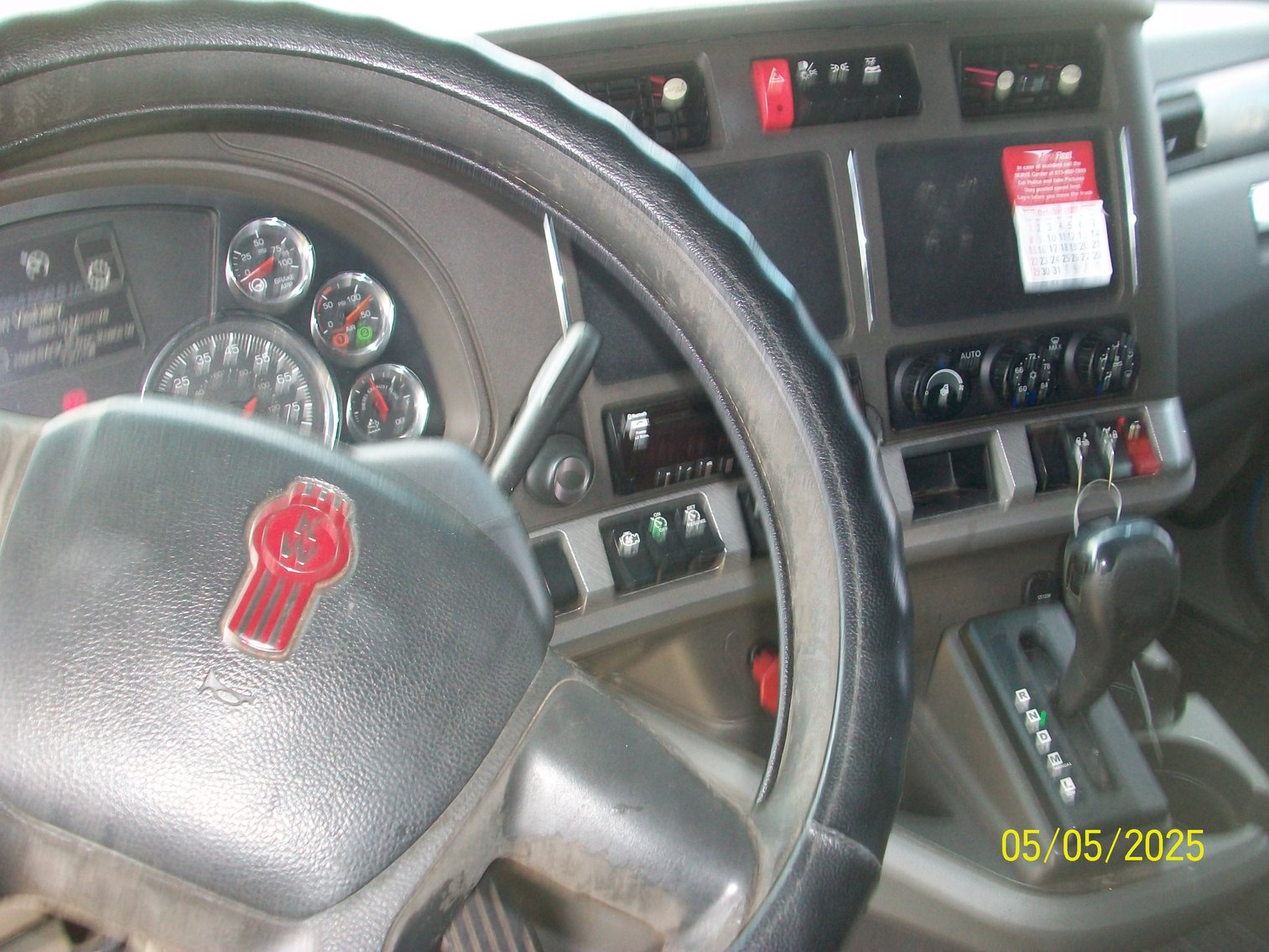 Image for LOT 2 – 2016 Kenworth T680 Sleeper Truck