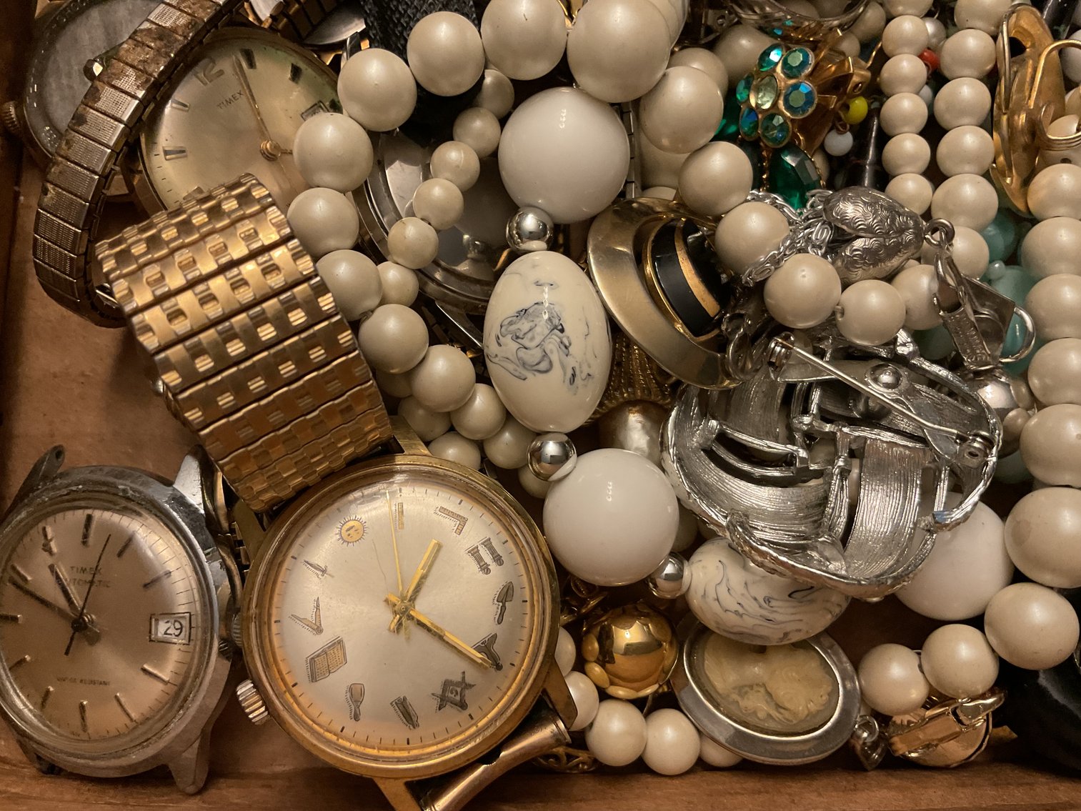 Image for Large Lot of Costume Jewelry