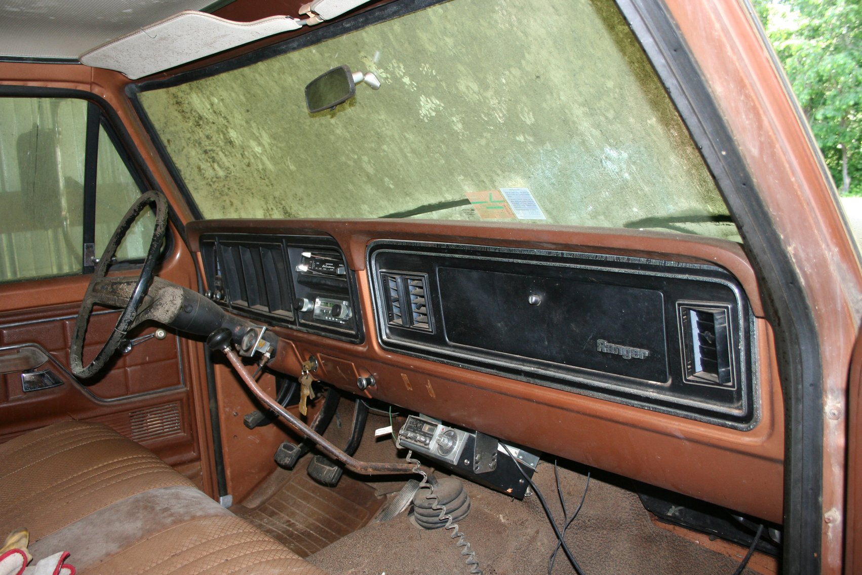 Image for 1974 Ford F-250 Ranger Camper Special 