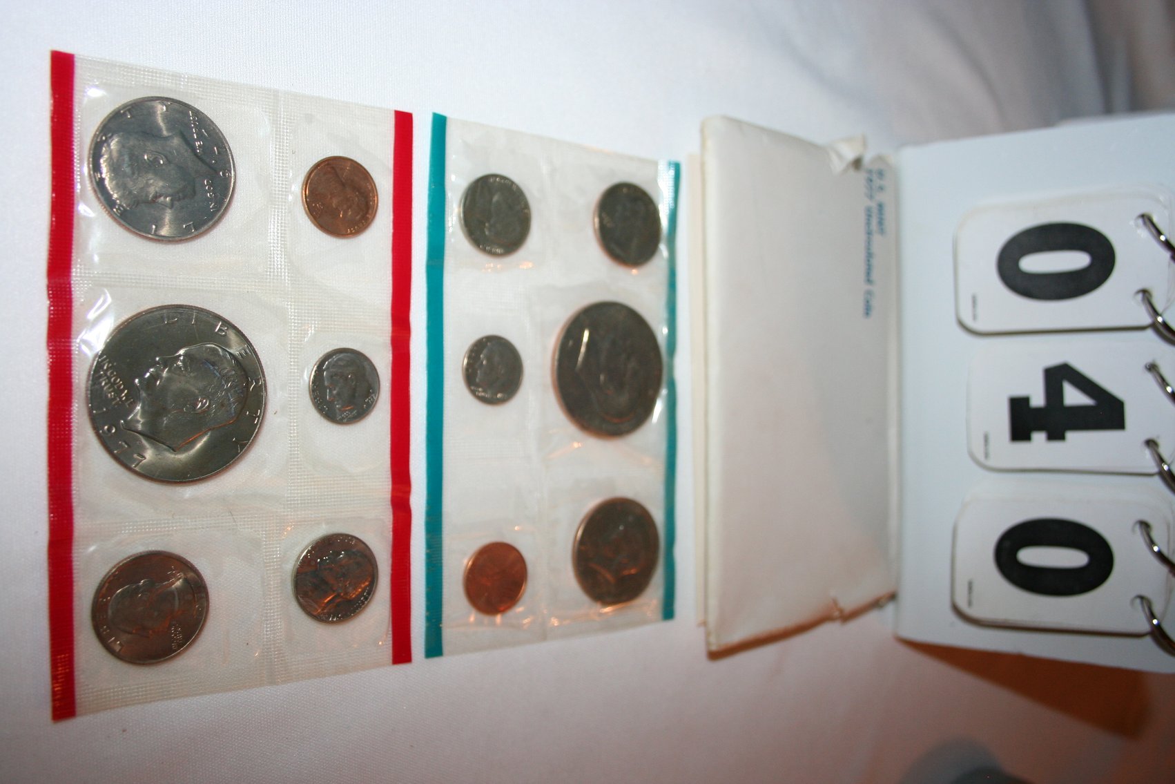 Image for 1977 Mint Set (2) (Uncirculated( (Denver / Philadelphia)