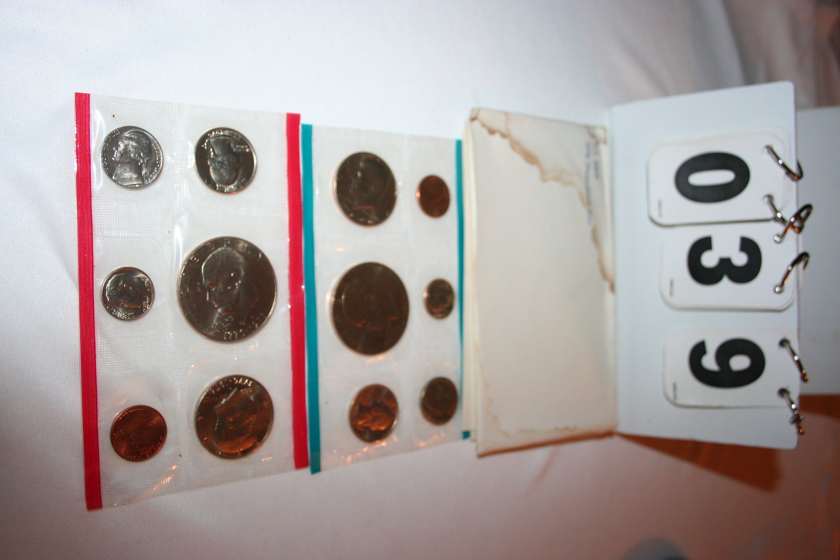Image for 1776 - 1976 Mint Set (2) (Uncirculated( (Denver / Philadelphia)