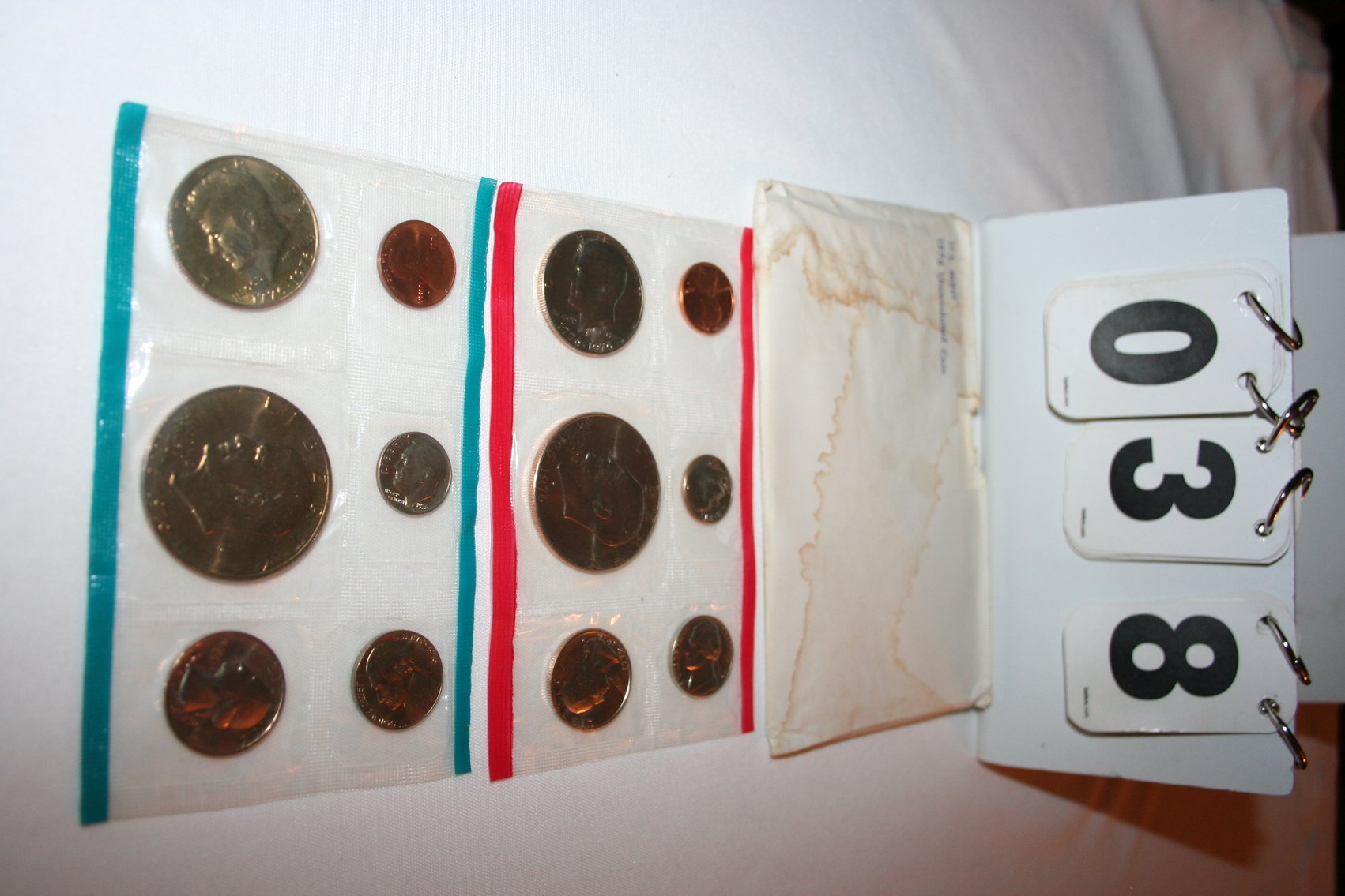 Image for 1776 - 1976 Mint Set (2) (Uncirculated( (Denver / Philadelphia)