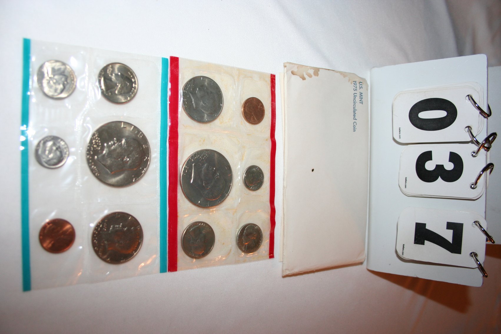 Image for 1776 - 1976 Mint Set (2) (Uncirculated( (Denver / Philadelphia)