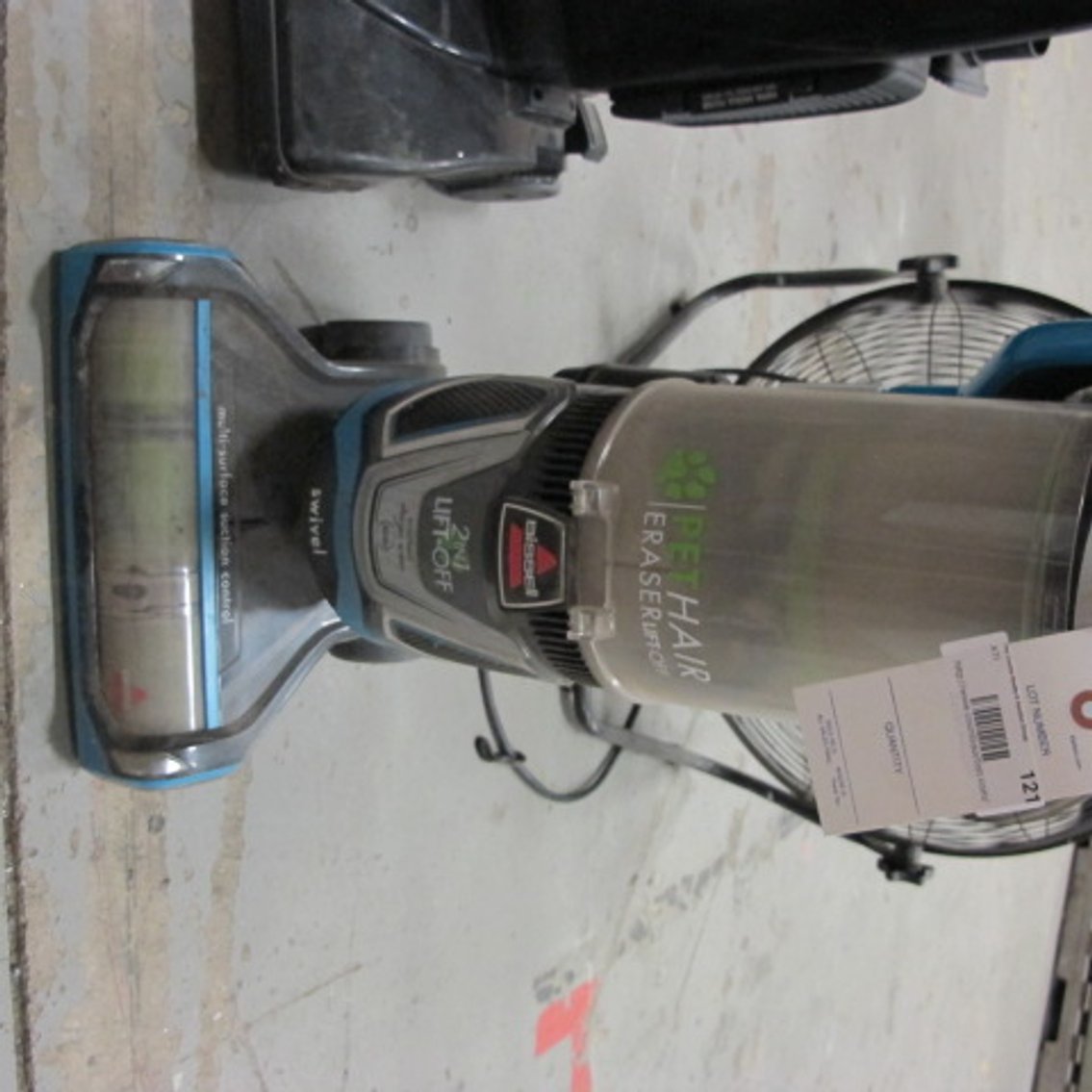 Image for Bissel 2 in 1 Lift-Off Vacuum