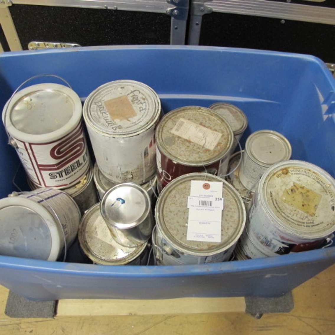 Image for Tub of Misc Paint