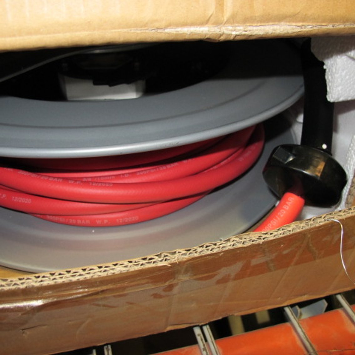 Image for Pro Source Light Duty Hose Reel  New in Box)