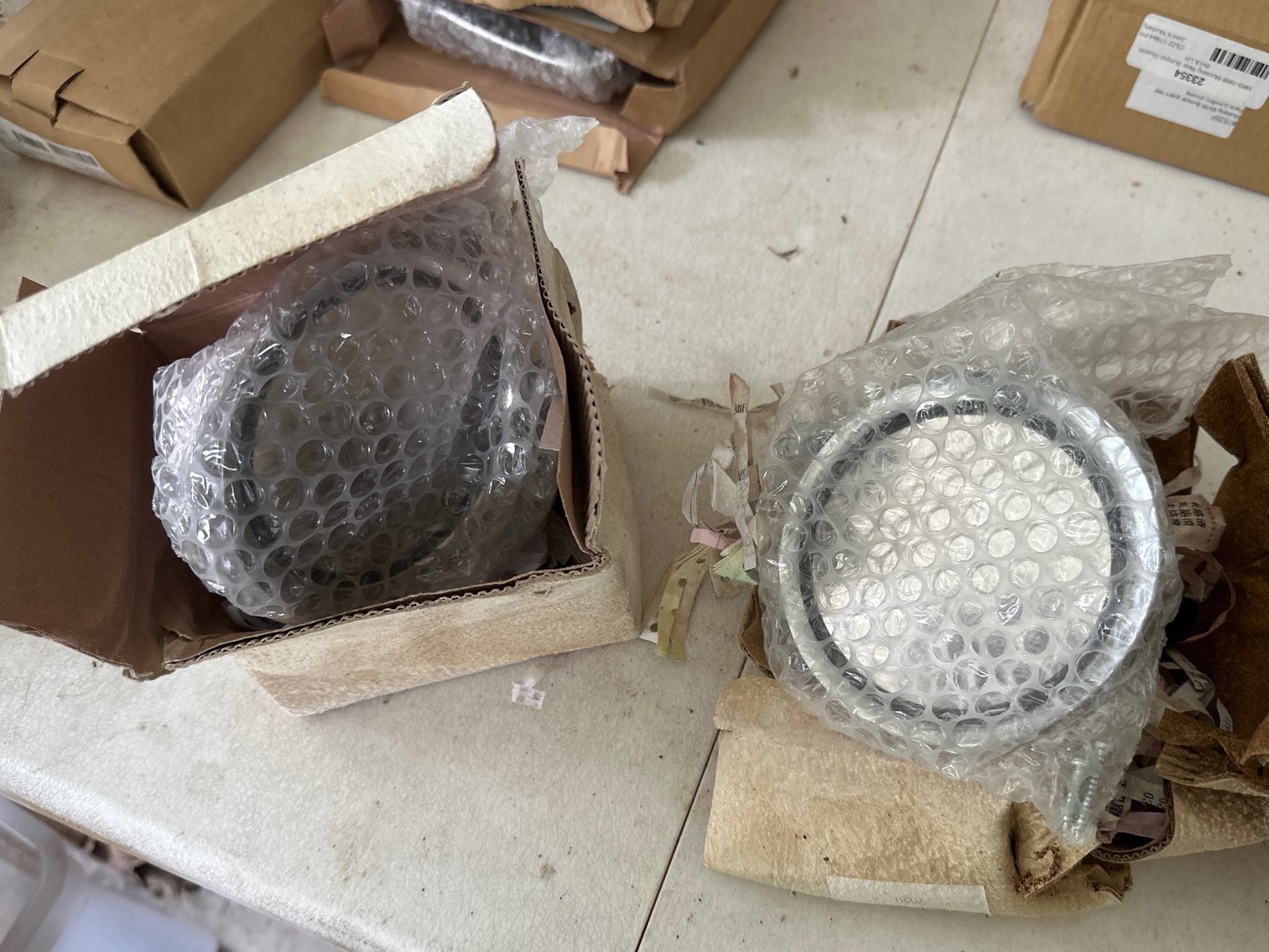 Image for Outside mirror set