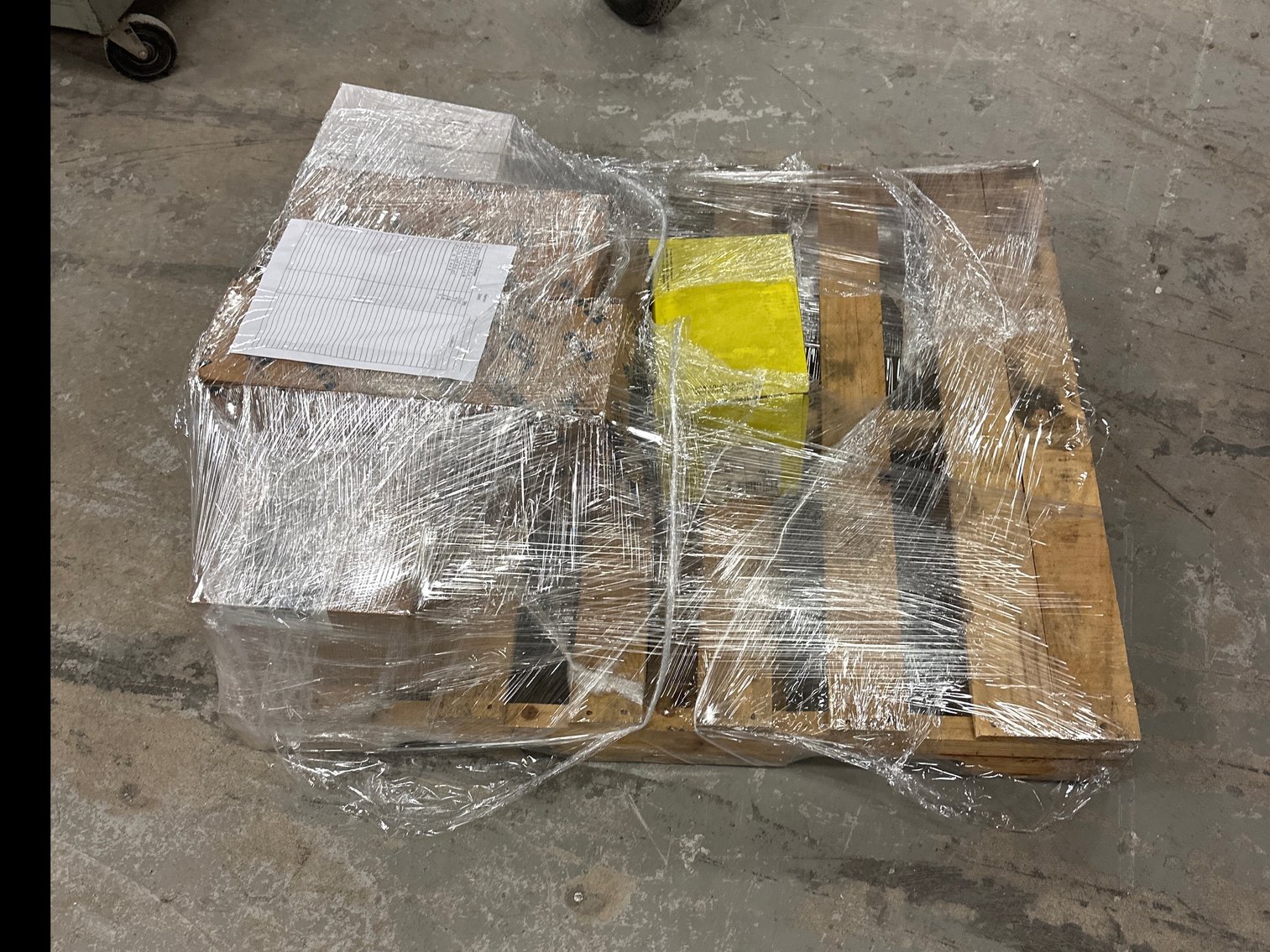 Image for 8 boxes various electrical conduit connectors