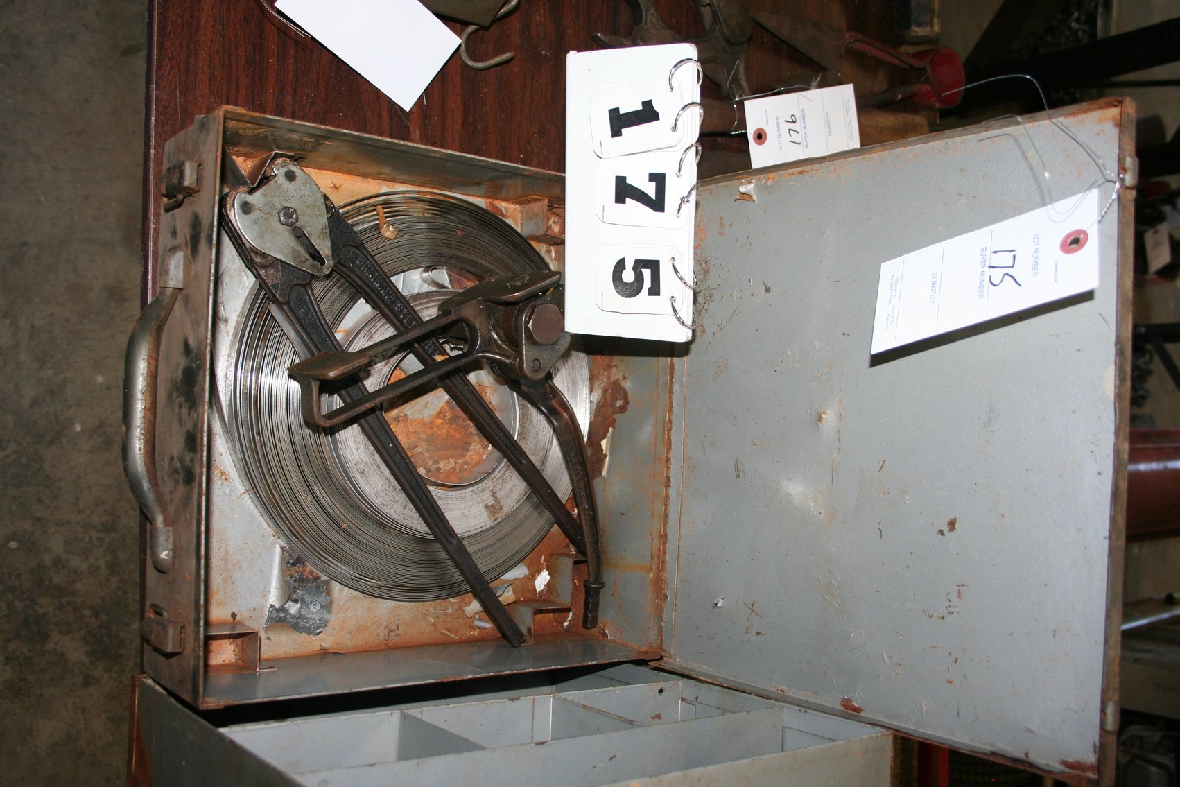 Image for Metal Banding Kit