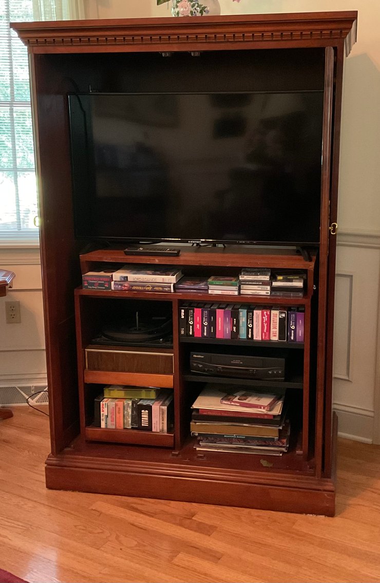 Image for Entertainment Center with Contents