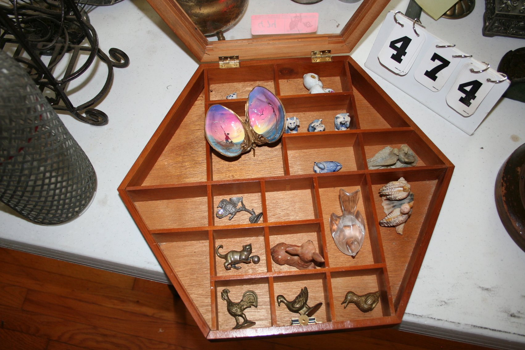 Image for Figurine & Wood Case