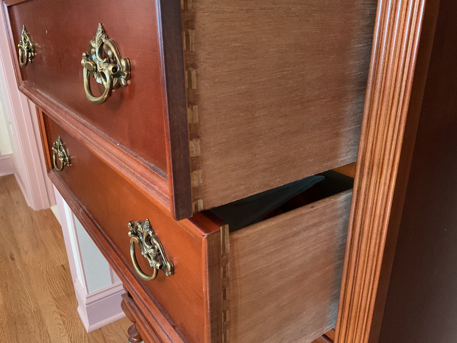 Image for Lexington Furniture Chest of Drawers