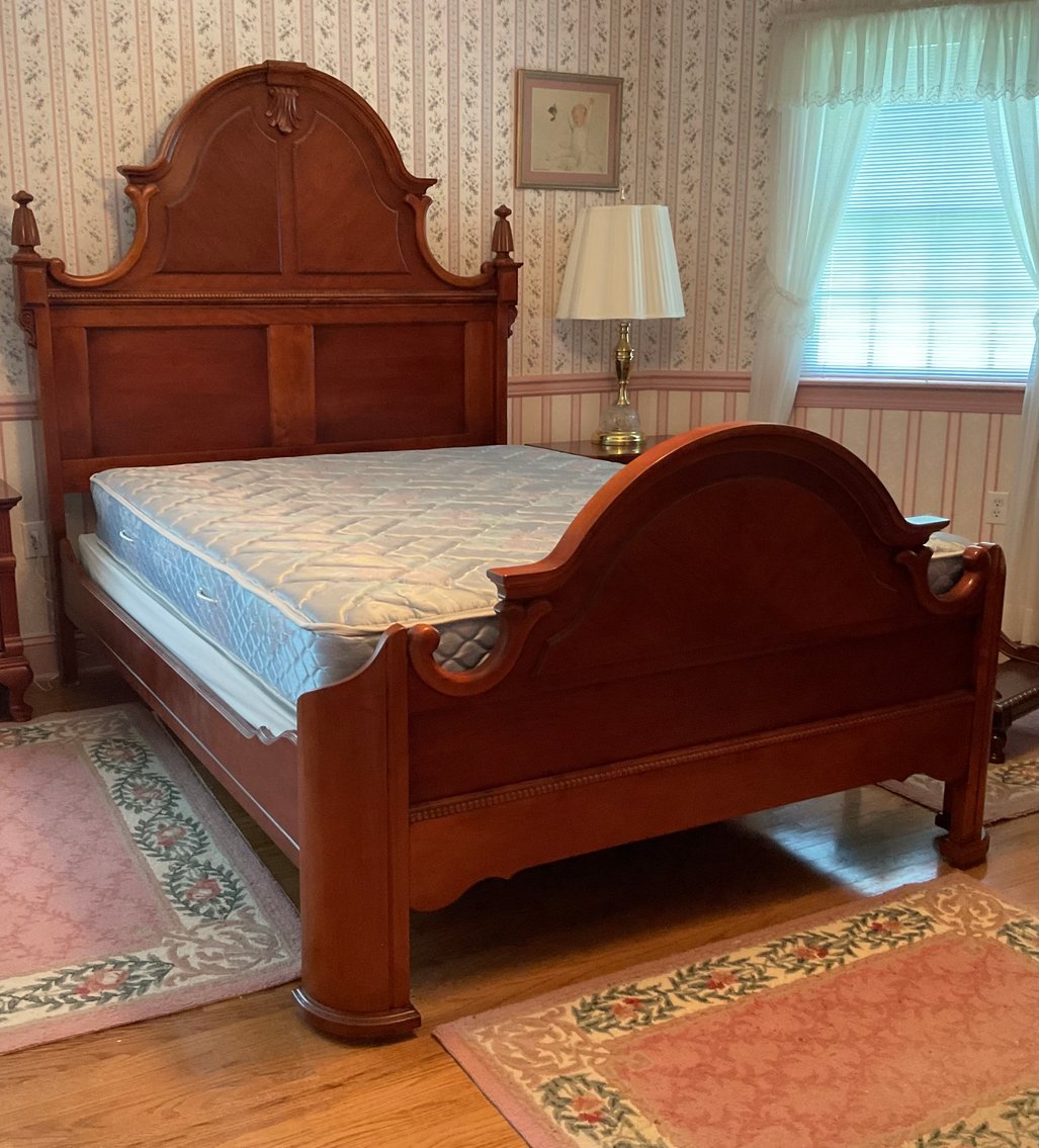 Image for Queen Bed by Lexington Furniture
