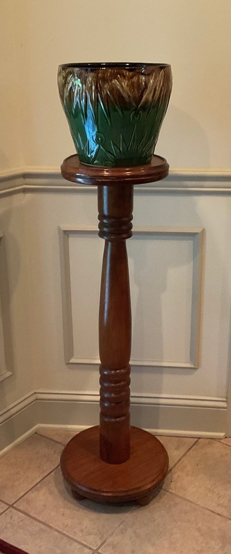 Image for Roseville Planter and Fern Stand w/ Ivy