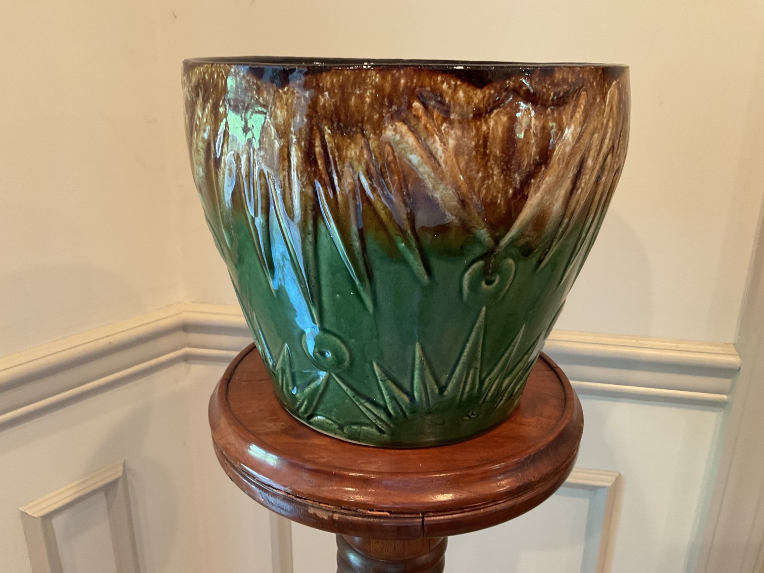 Image for Roseville Planter and Fern Stand w/ Ivy