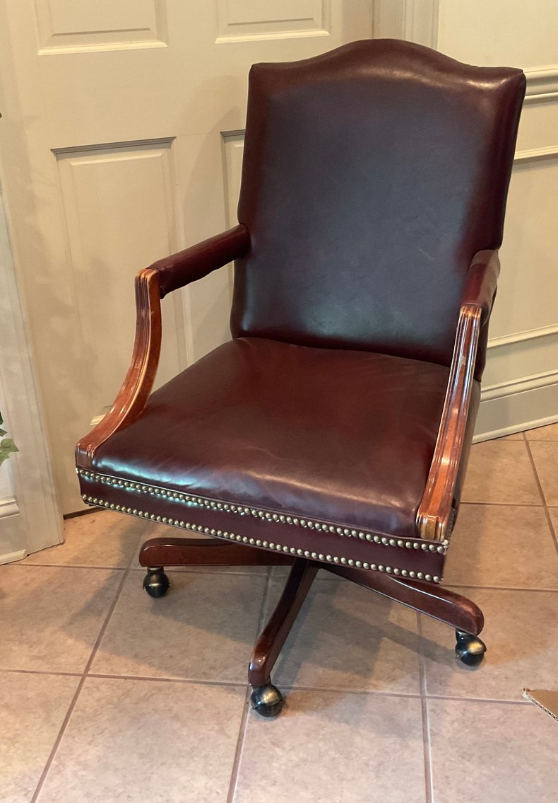 Image for Executive Desk Chair