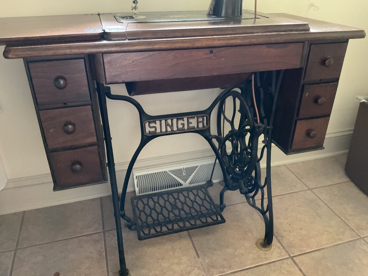 Image for Singer Treadle Sewing Machine on Cast Iron Stand