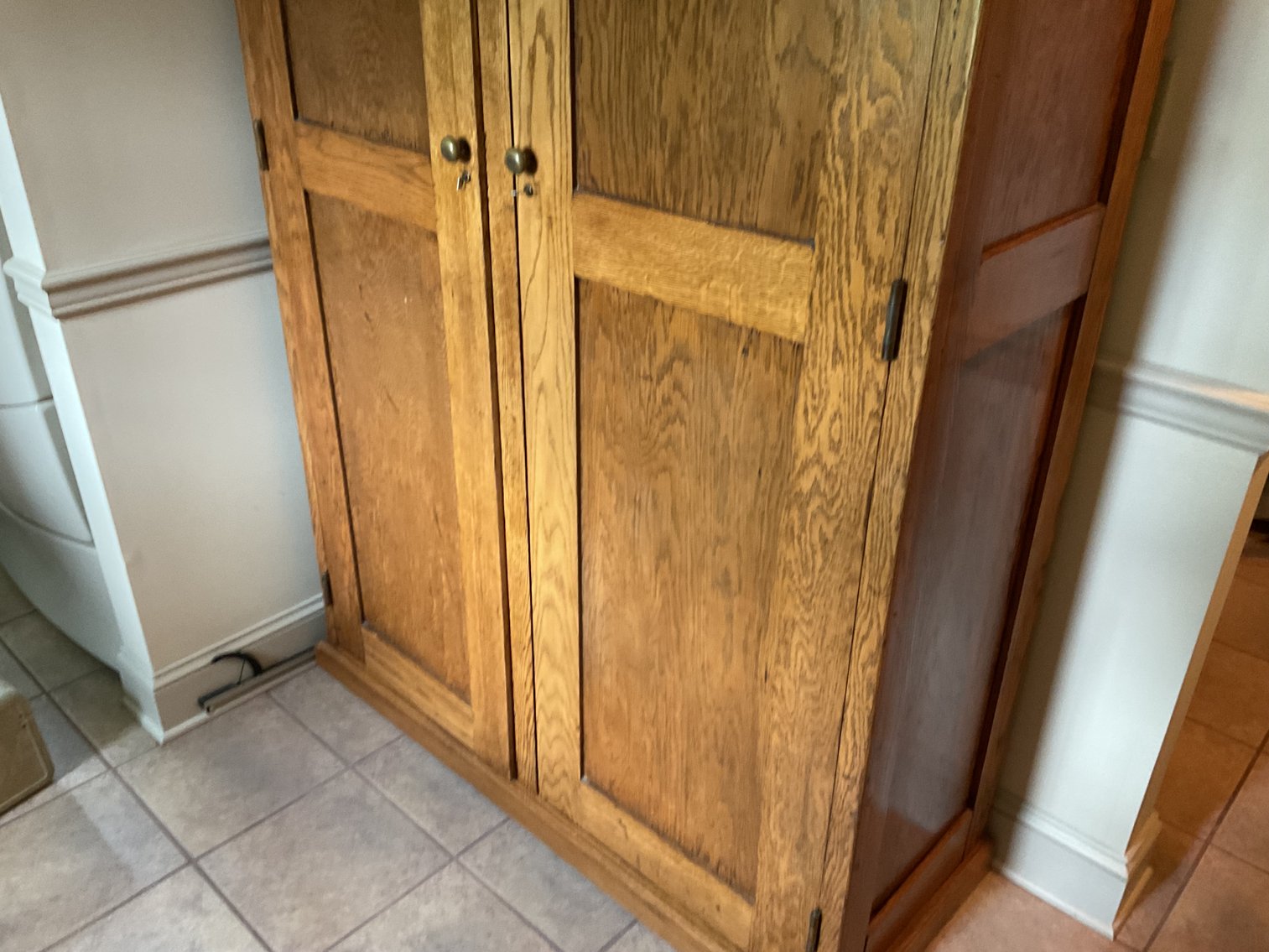 Image for Antique Oak Cabinet