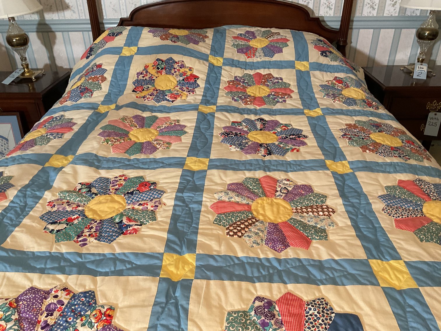 Image for Dresden Plate Quilt
