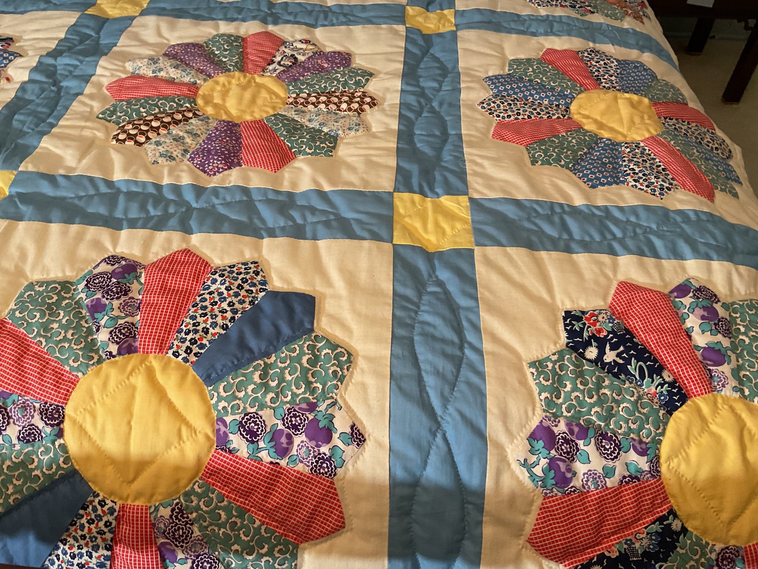 Image for Dresden Plate Quilt