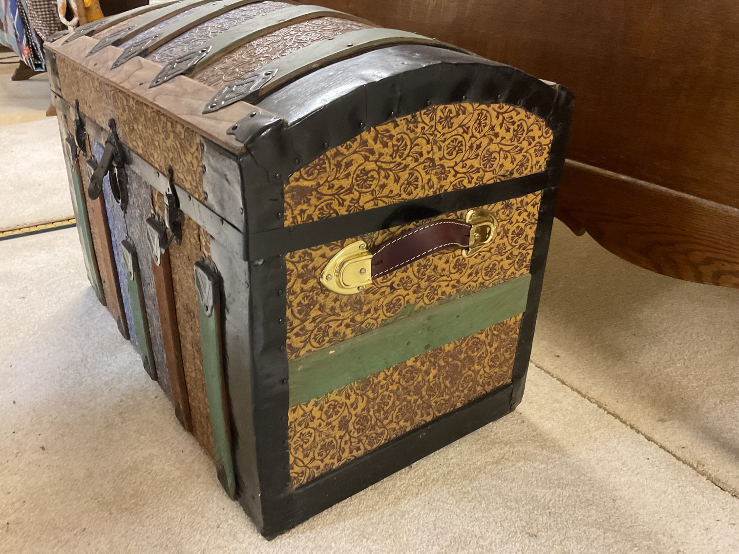 Image for Camel Back Trunk