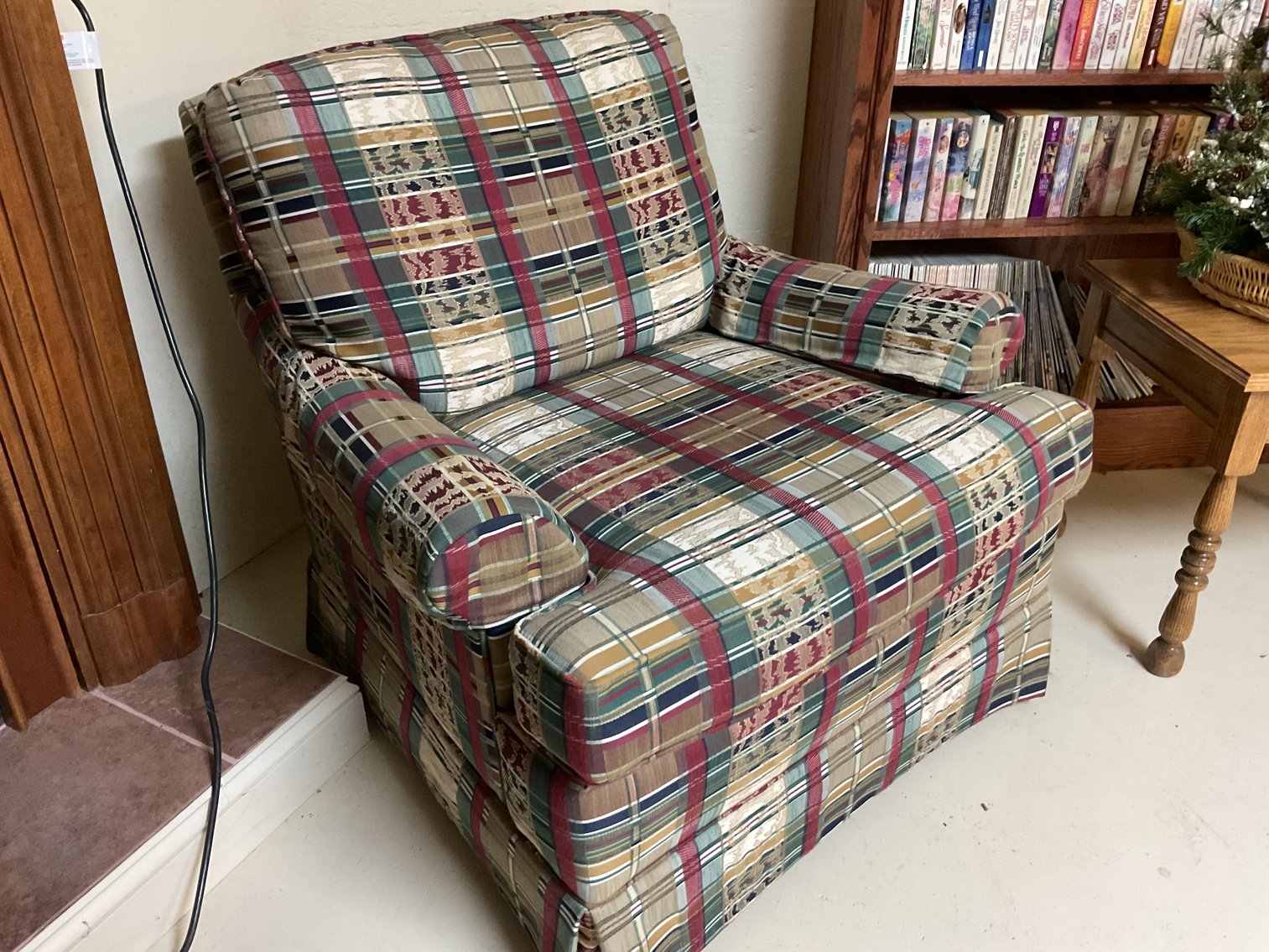 Image for Love Seat & Chair by LT Designs